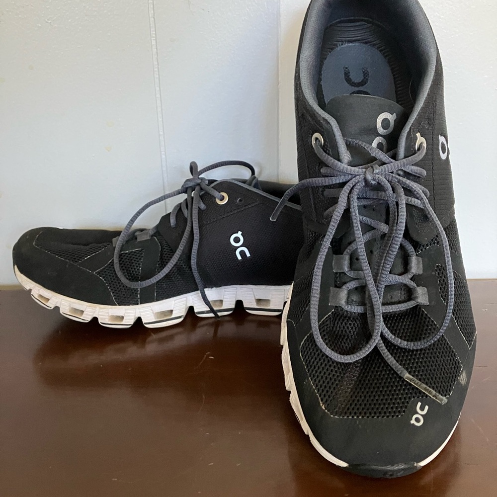 On Running Women’s Black and White Athletic Shoes